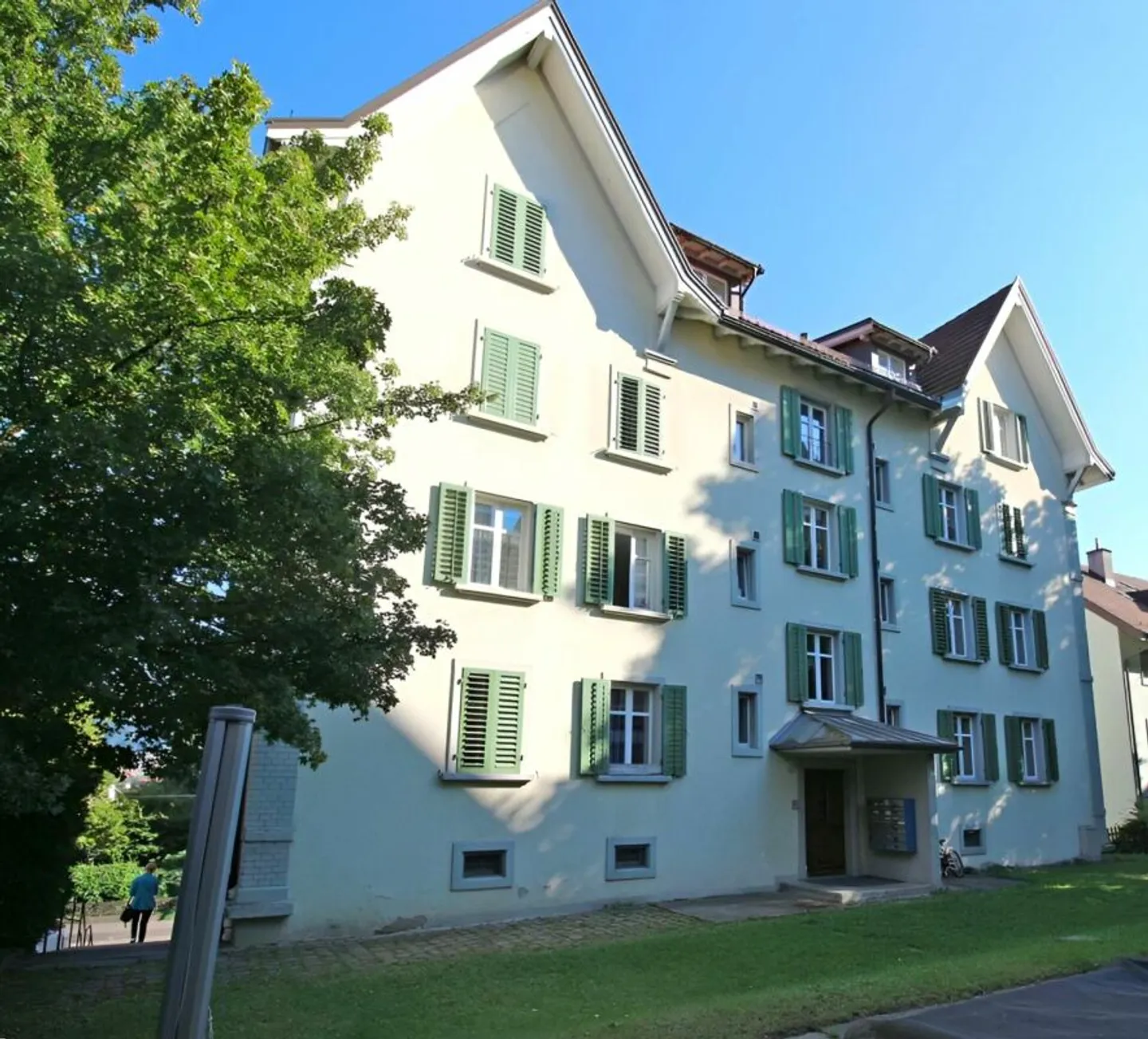 Appartement spacieux de 3.5 pièces avec balcon - Photo 1 sur 11