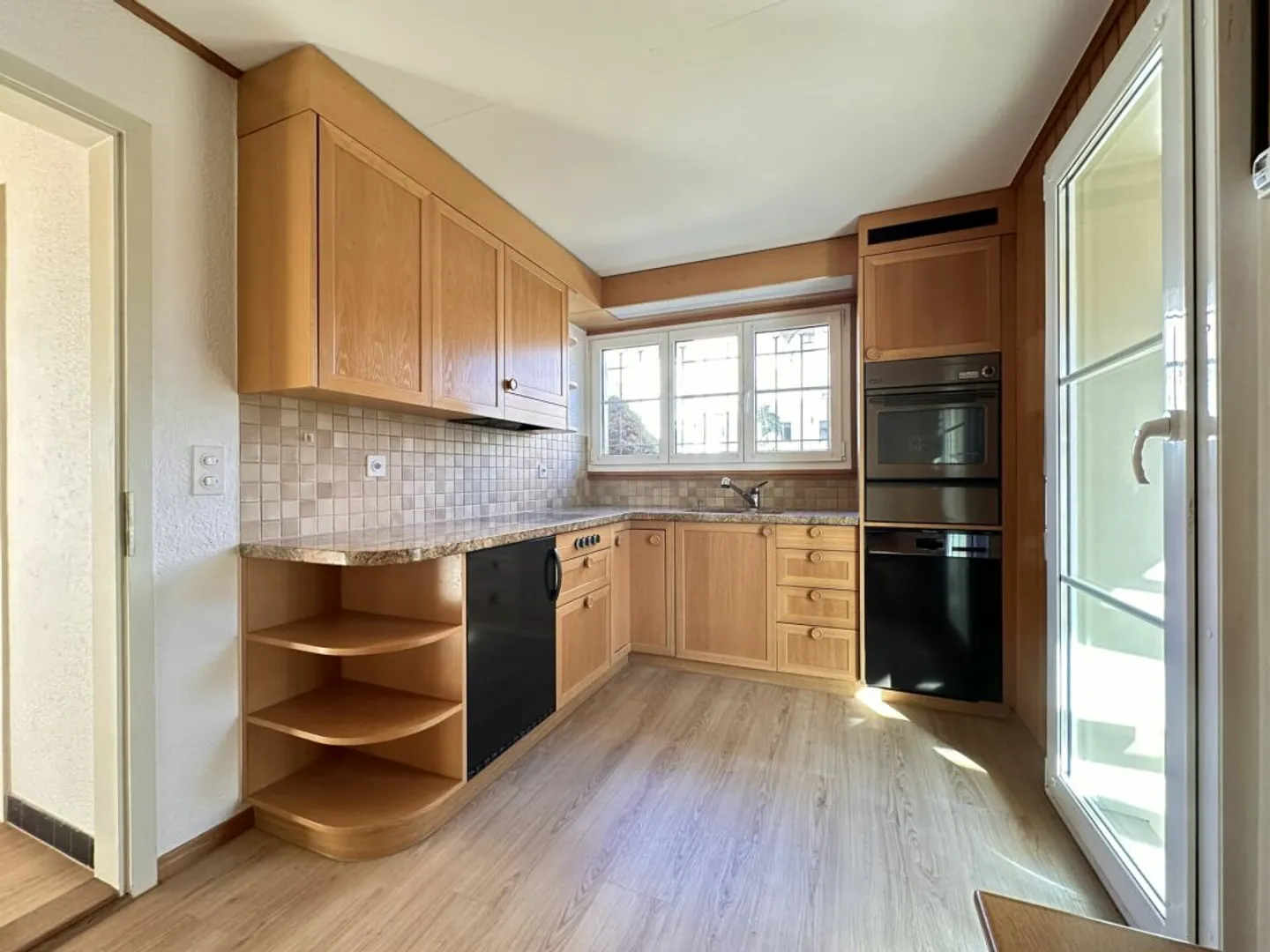 Casa unifamiliare, 1952, ben mantenuta, in una splendida zona residenziale - Foto 2 di 12