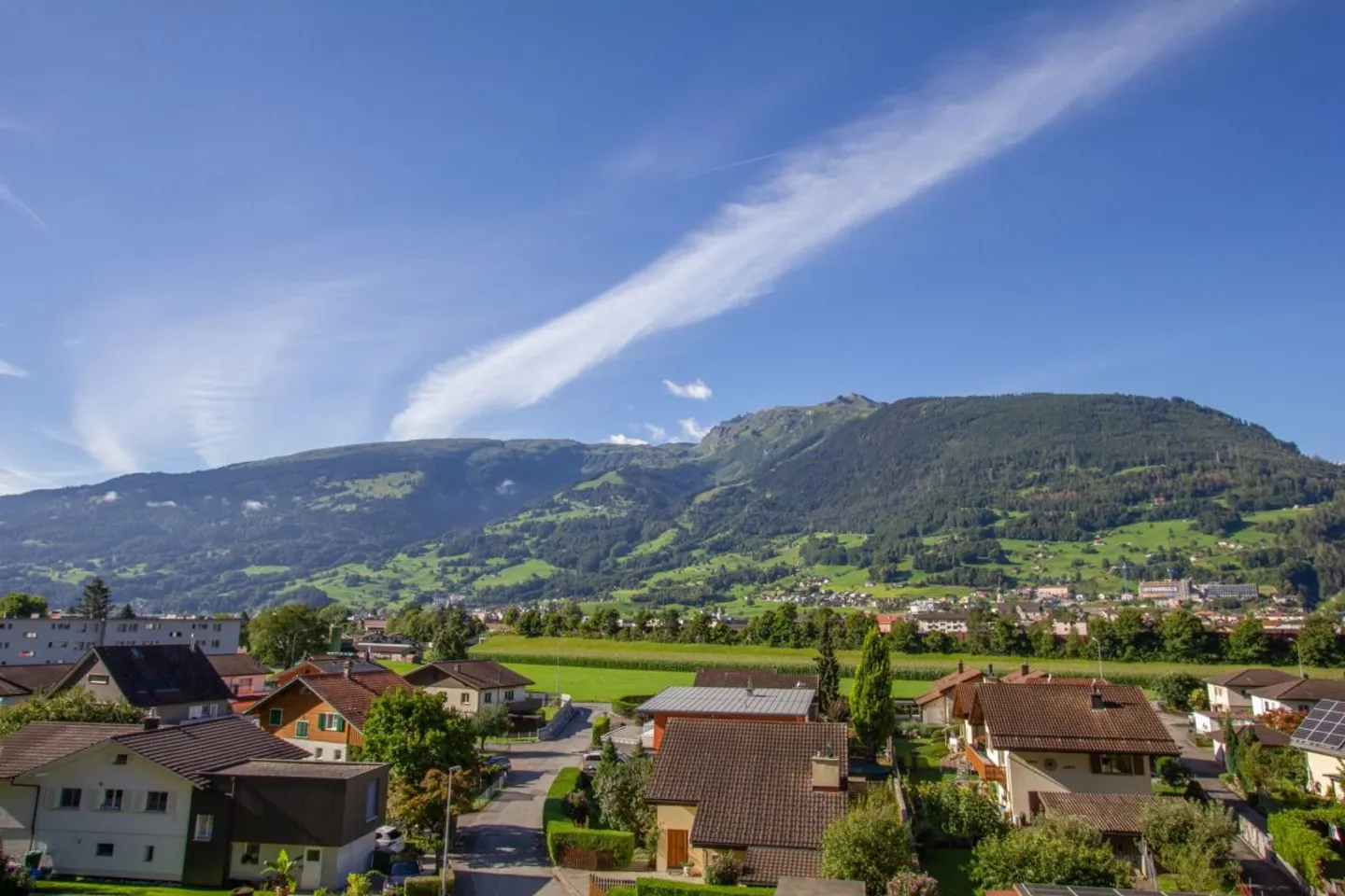 Neuwertig - sonnige Attikawohnung mit traumhafter Aussicht - Photo 1 of 13