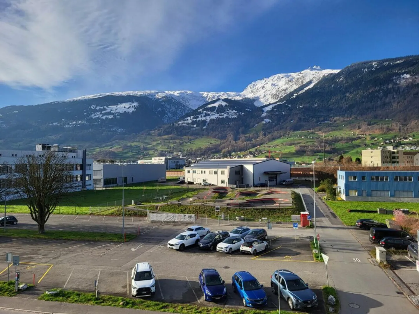 Charmante Wohnung mit Bergblick - Foto 6 von 6
