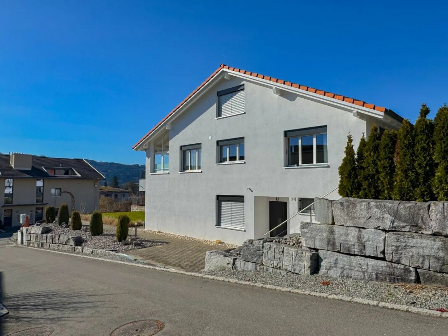 Charmantes Doppelhaus mit Garten - Foto 10 von 13