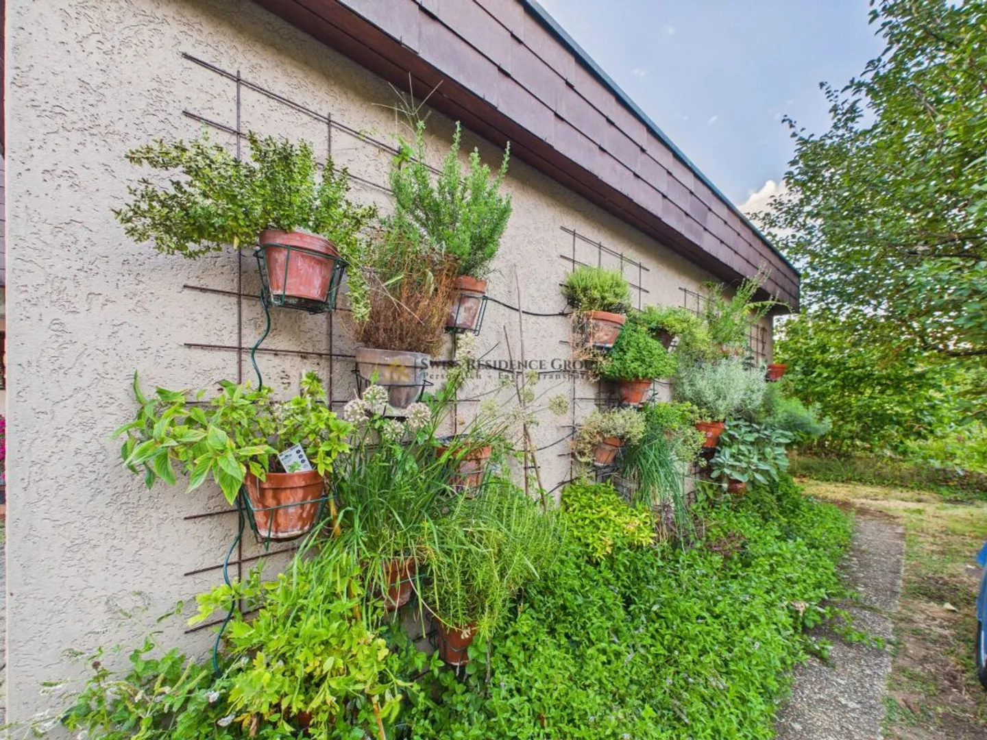 Einfamilienhaus mit Garten- ideal für Gartenliebhaber - Photo 2 of 13