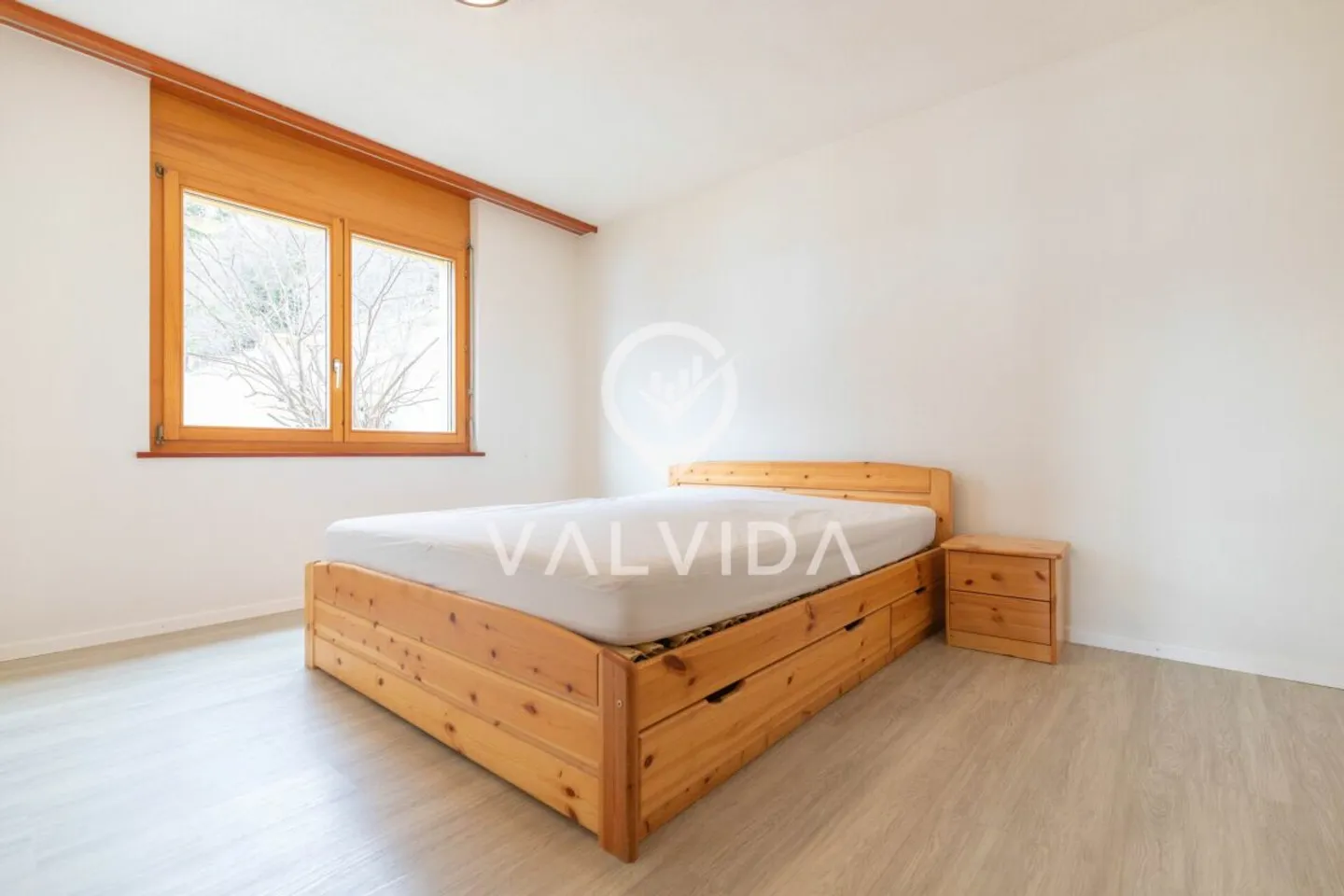 2-Zimmer-Eigentumswohnung mit Alpenpanorama, Tiefgaragenplatz und Keller - Foto 3 von 9