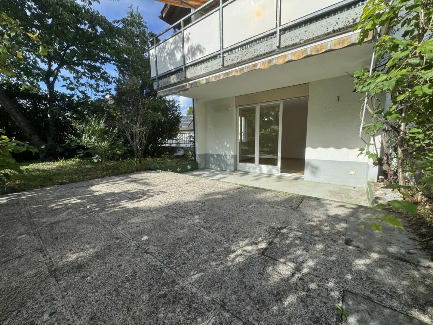 Renovated Apartment with Garden - Photo 8 of 9