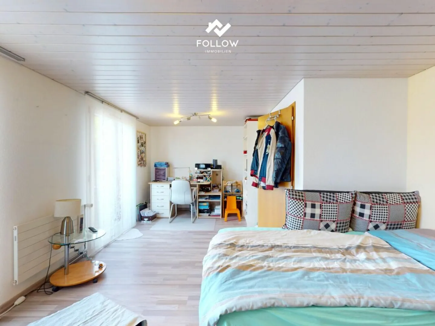 Family-friendly residential building with 2 apartments, large garden, plenty of space and expansion potential - Photo 6 of 12