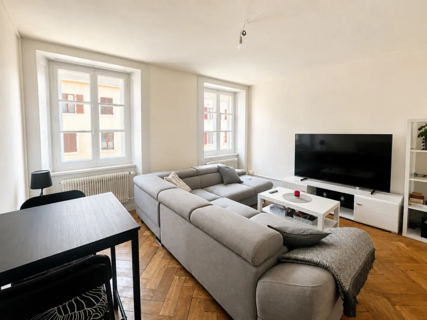 Appartement 2,5 pièces au Quartier Neuf - Photo 3 of 8