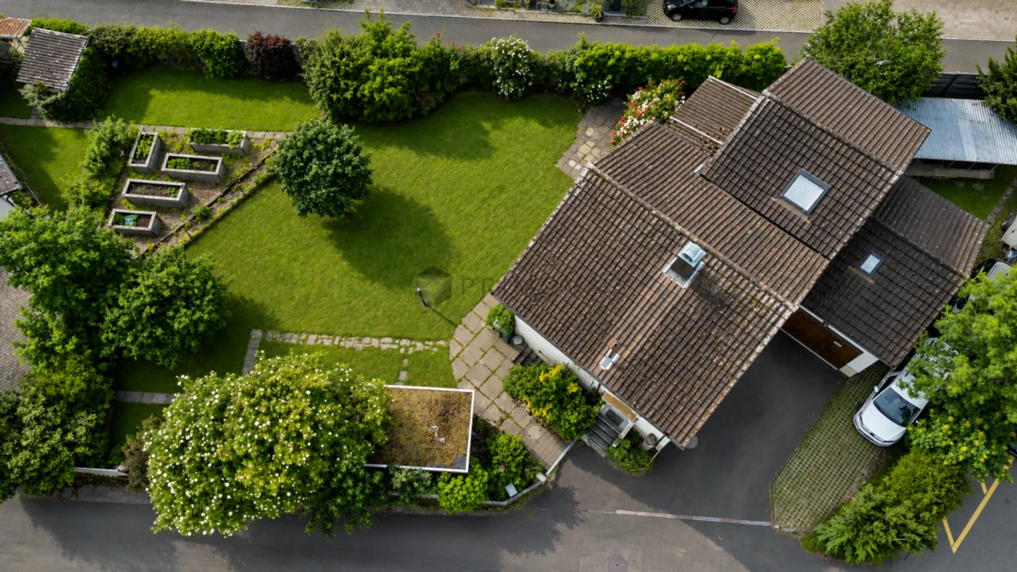 Realize Your Dream Home - Single-family house with a large garden and good motorway connection seeks a new owner - Photo 13 of 13
