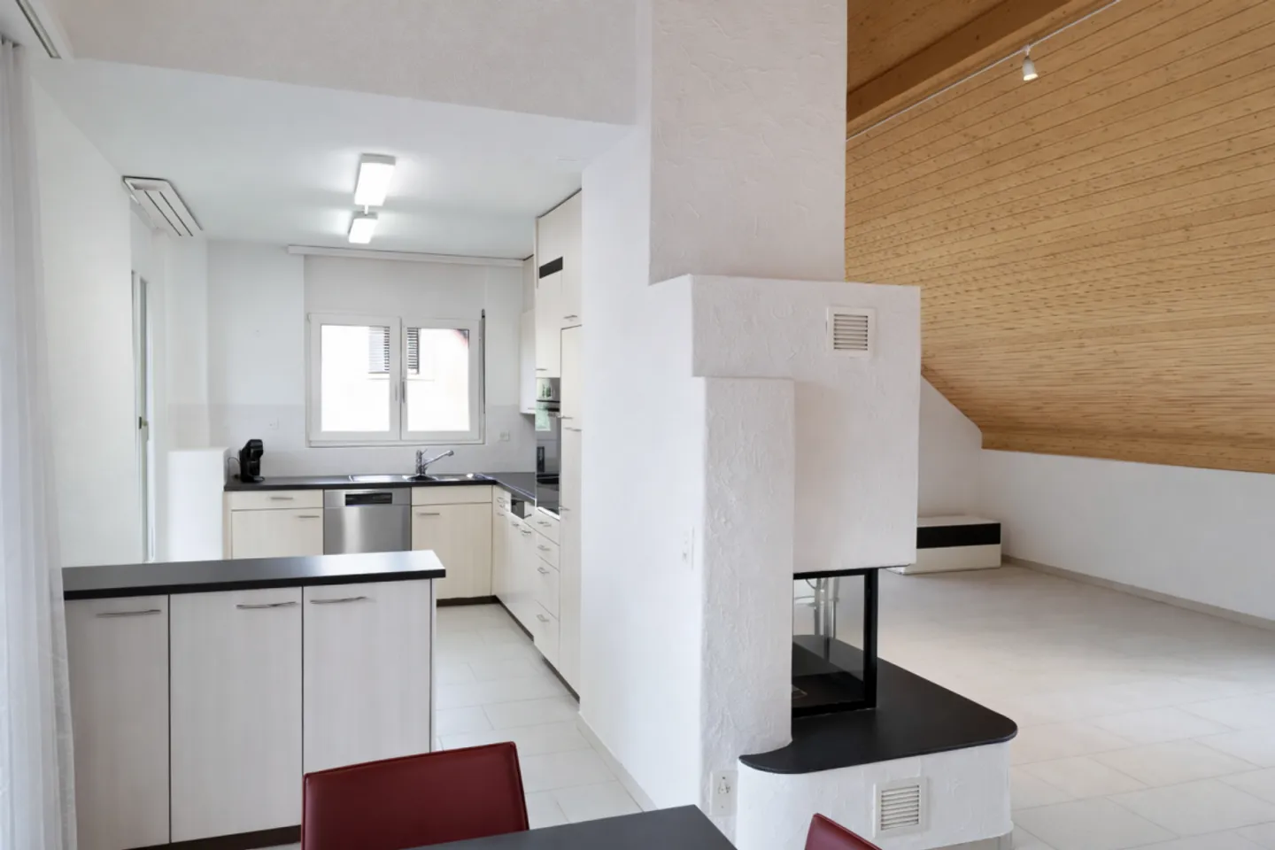 Au-dessus des toits de Kloten - Photo 4 sur 6