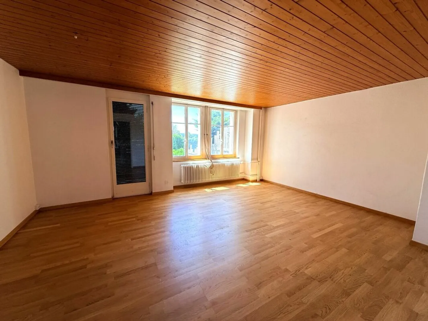 Multi-family house with 4 residential units in a central location in Bellach - Photo 12 of 13