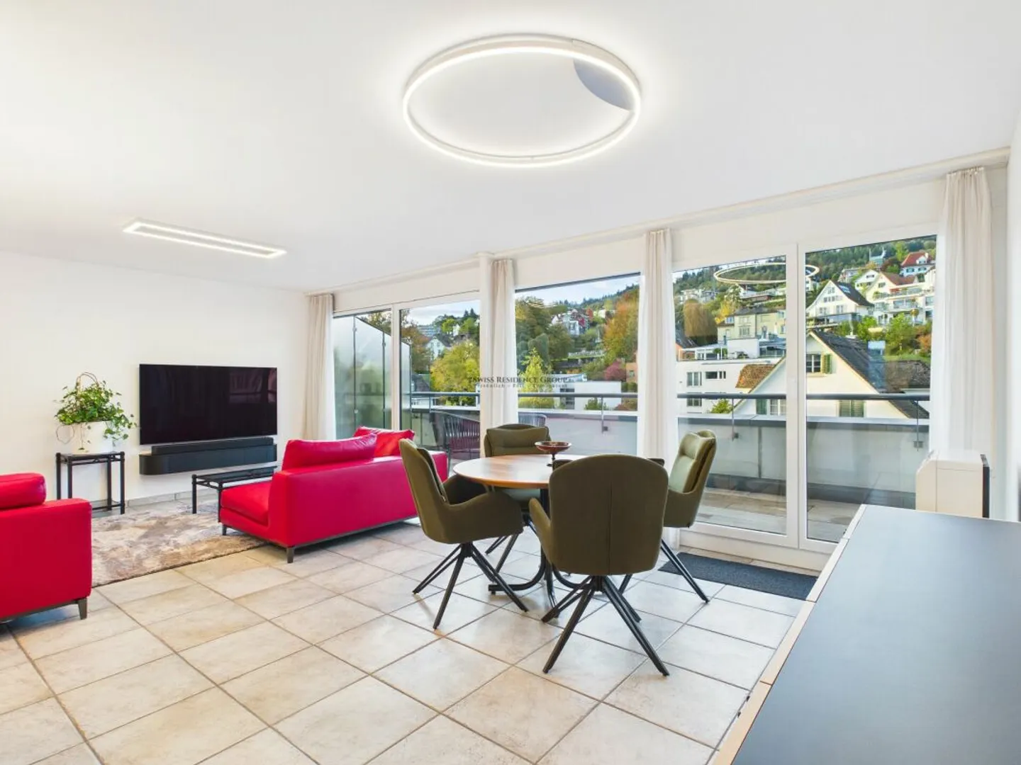 Exclusive Penthouse Apartment with Lake View in Prime Location - Photo 8 of 13