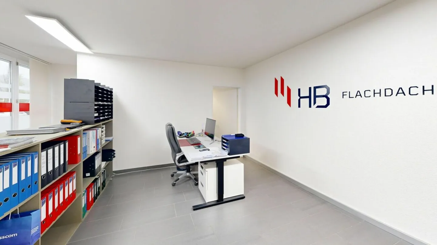 Spazio ufficio per la tua attività con parcheggio privato - Foto 1 di 10