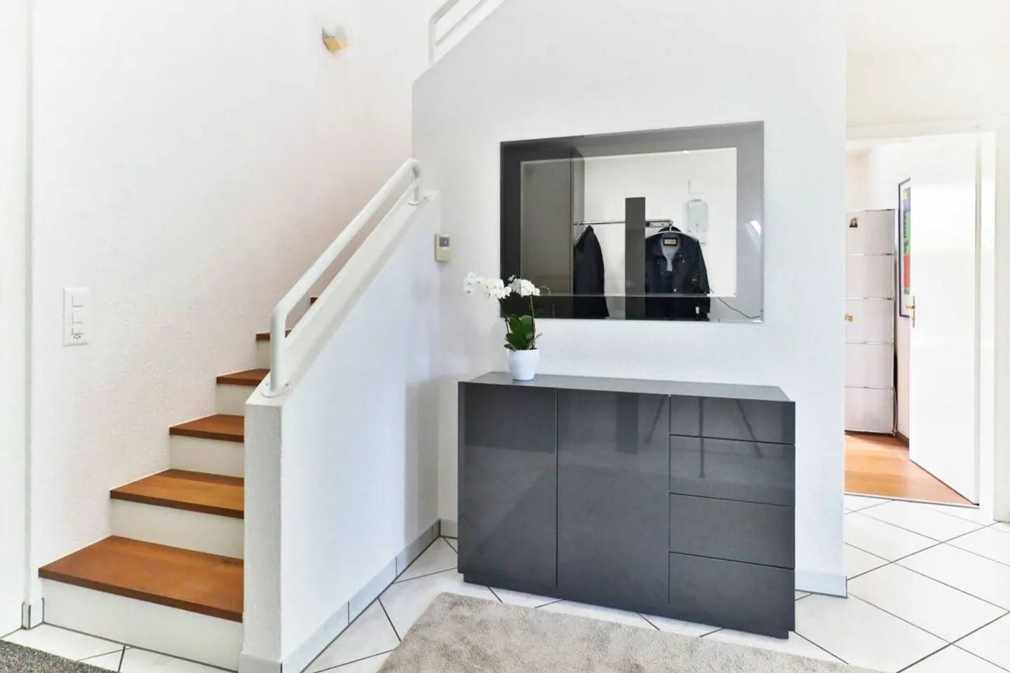 Charming Country House with Garden - Photo 7 of 13