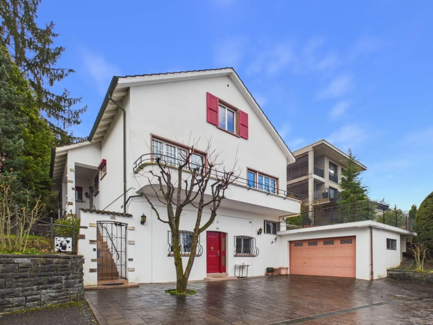 Ampia casa familiare con piscina - Foto 1 di 13