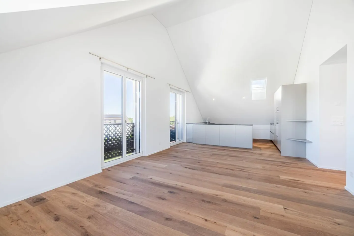 NEW BUILDING: 4.5-room attic apartment with green views - Photo 2 of 11