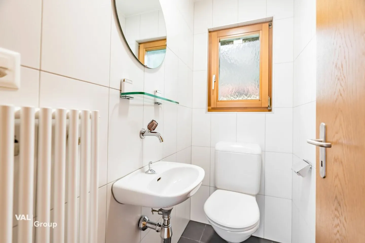 Spacious 5.5-room single-family house in Raron - plenty of space, garden, and sunny location - Photo 11 of 13