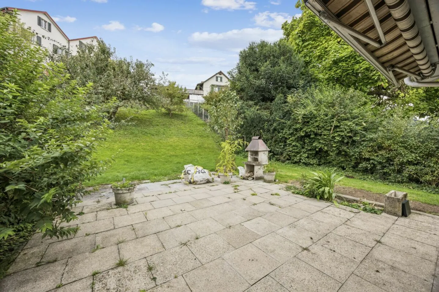 Charmantes Freistehendes Haus mit Potenzial - Foto 5 von 6