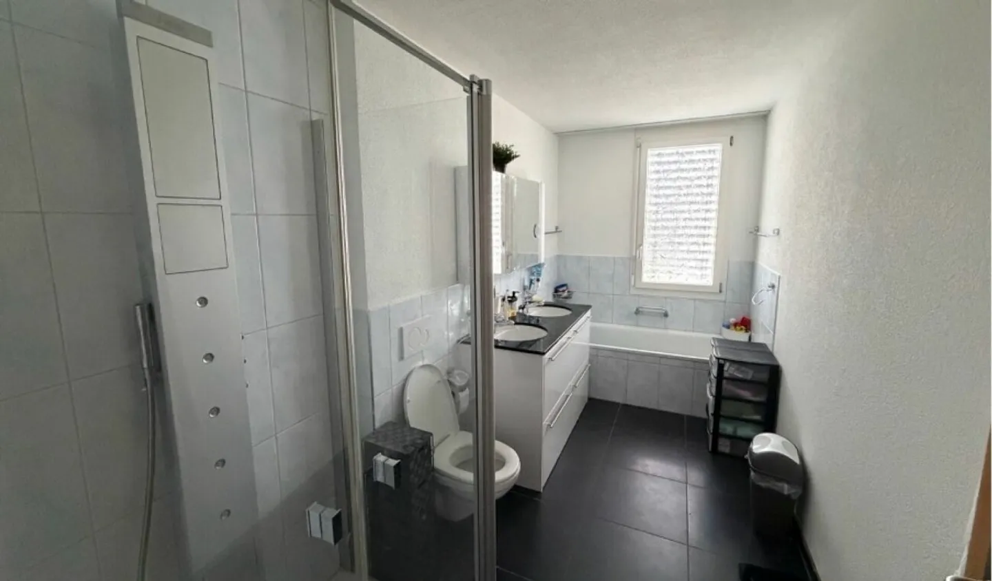 Casa a schiera moderna e ben tenuta - Foto 8 di 10