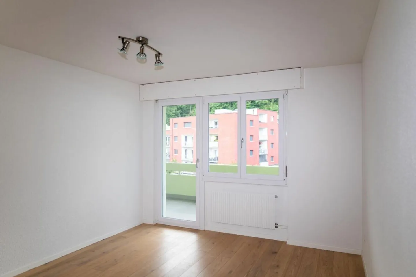 Modernes 3.5-Zimmer-Apartment - Foto 7 von 9