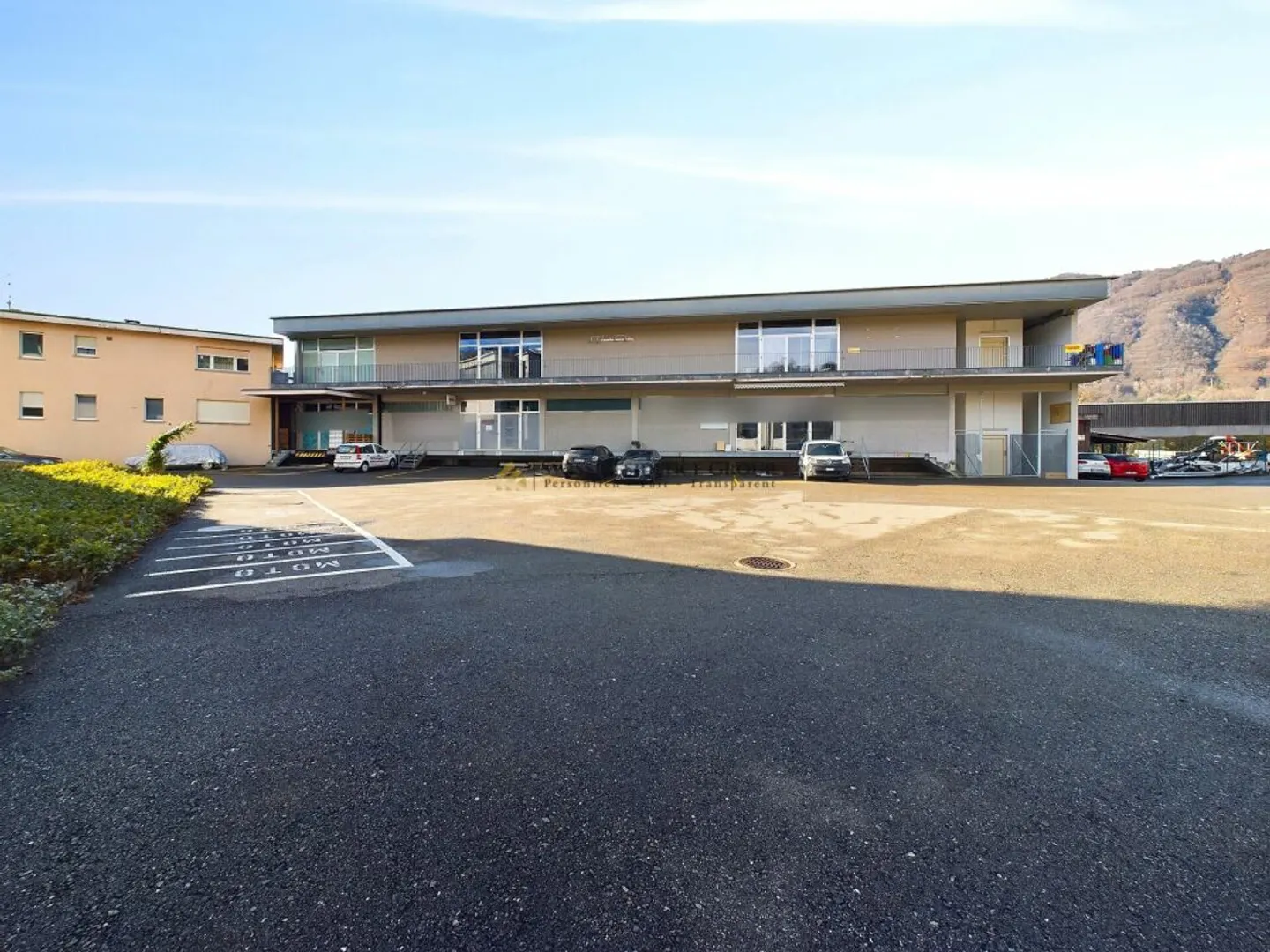 Residential and Commercial Property in Lamone - Investment Highlight in Optimal Location! - Photo 5 of 8