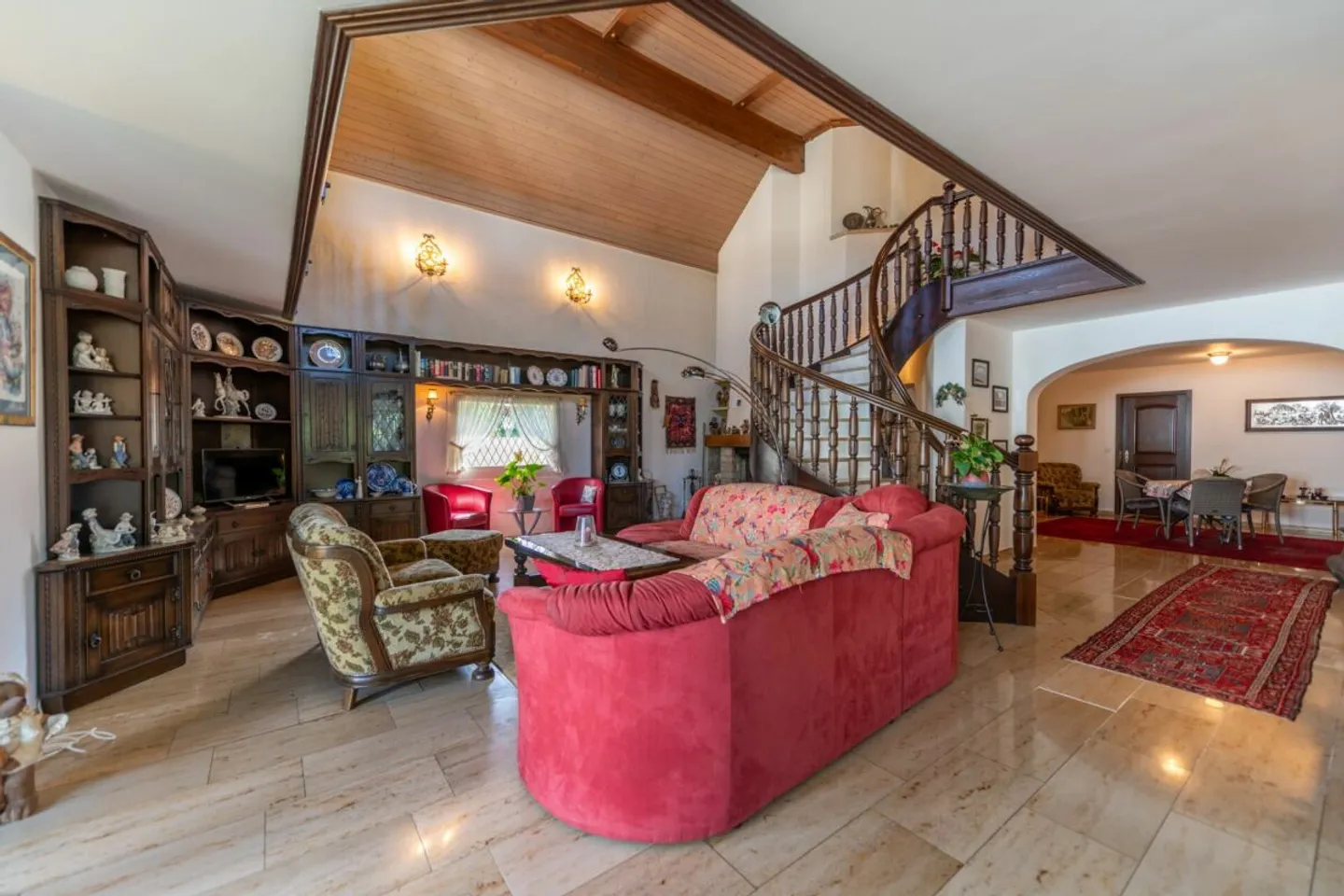 Geräumiges Duplex mit Garten - Foto 3 von 13