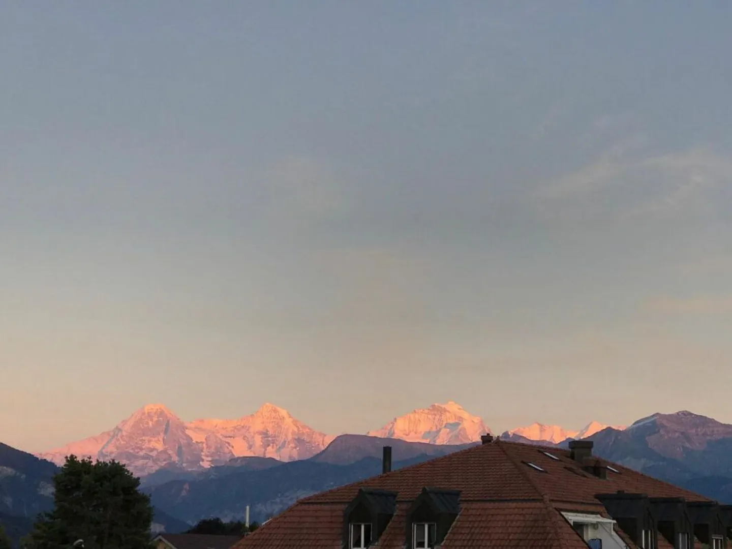 Appartement designer 3.5 pièces au cœur de Thun - Photo 2 sur 13