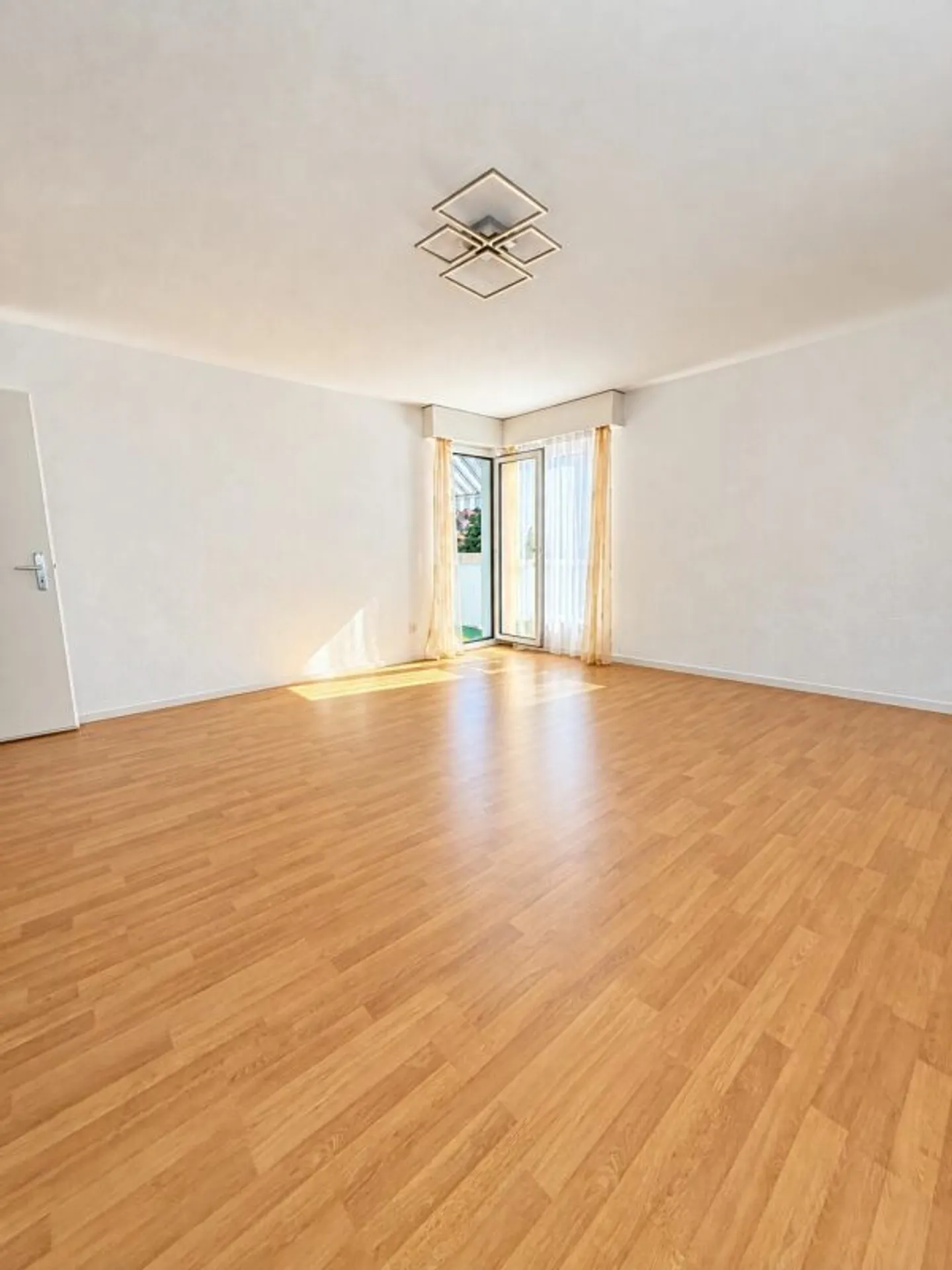 Modernes Apartment in Rorschach - Foto 2 von 8