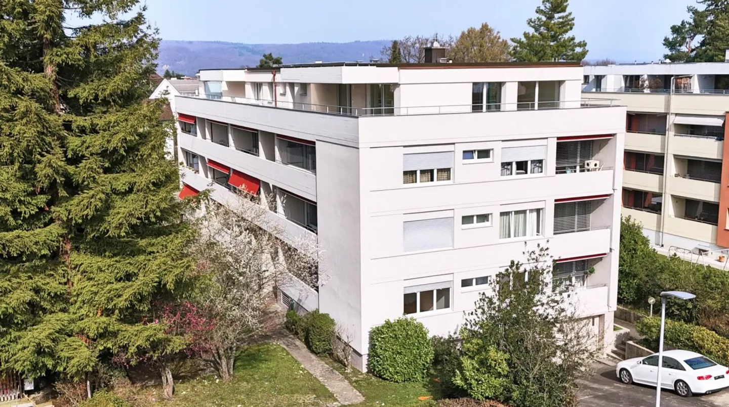 Appartement penthouse exclusif et spacieux de 5 1/2 pièces avec terrasse de 145 m2 - Photo 1 sur 10