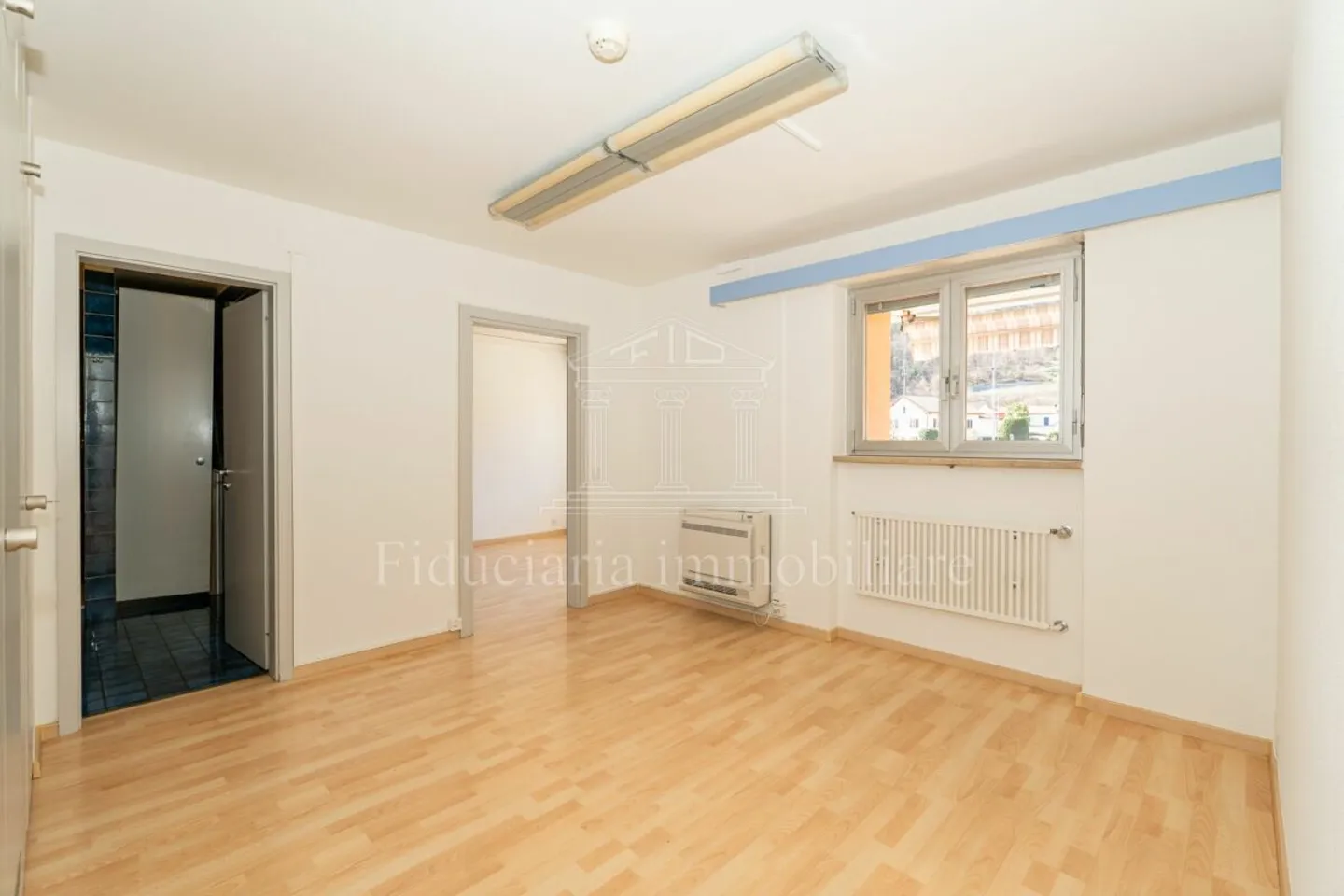 Spazio commerciale versatile a Losone - Foto 5 di 8