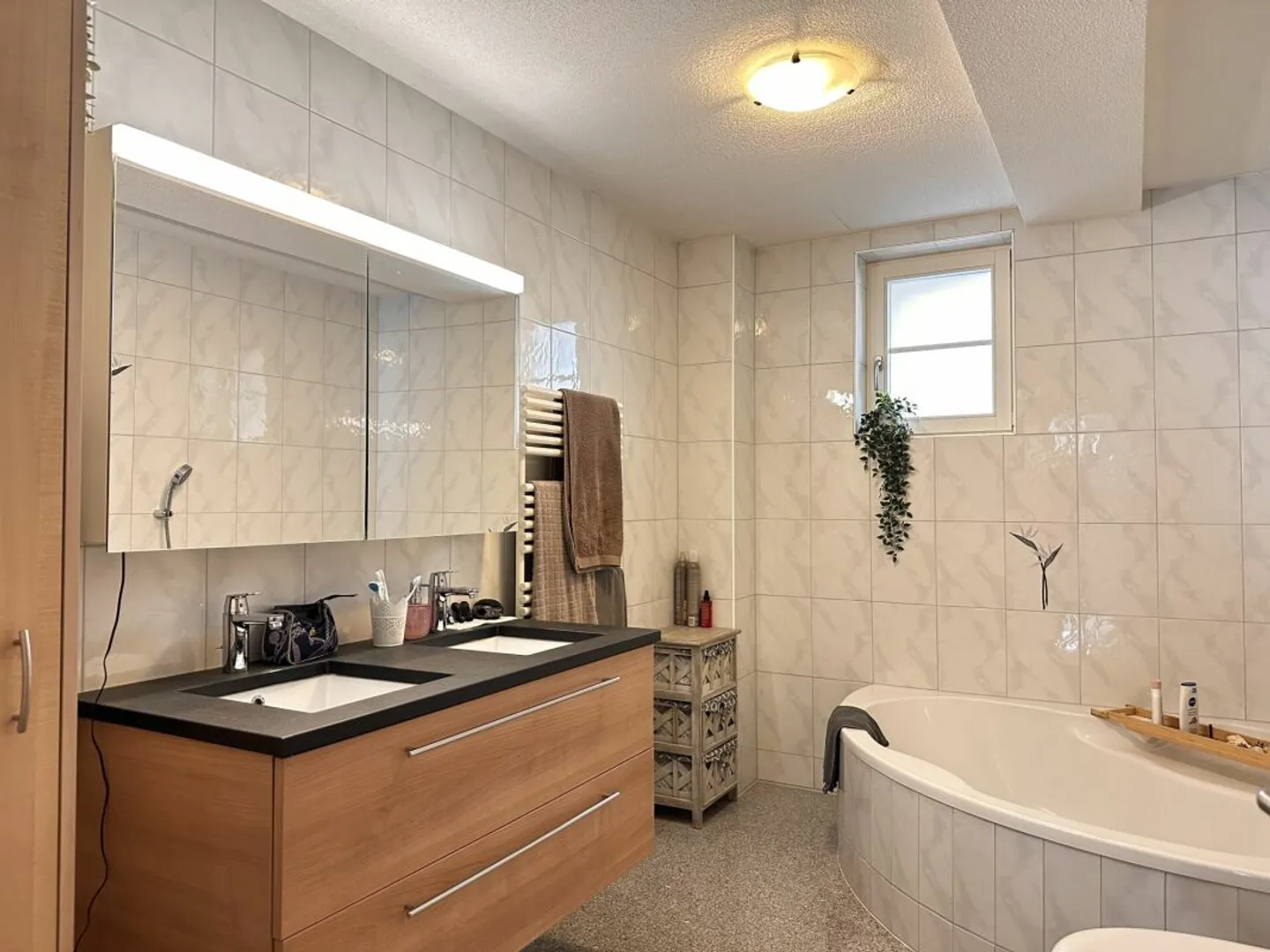 Maison de 3 familles, centrale, adaptée comme investissement - Photo 7 sur 13