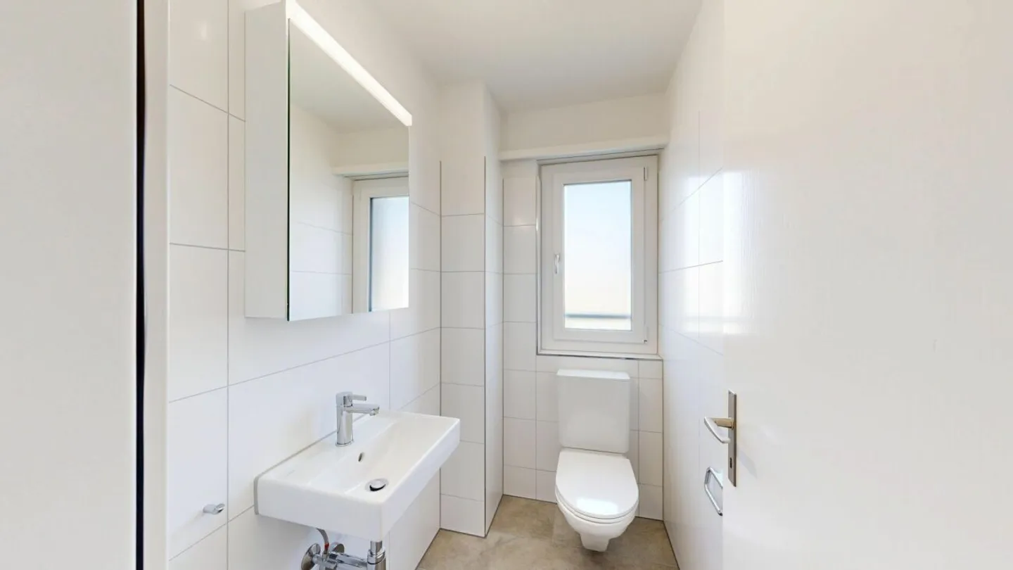 Attraktive 3.5-Zimmerwohnung mit sonnigem Balkon - Erstbezug nach liebevoller Gesamterneuerung - Foto 9 di 13