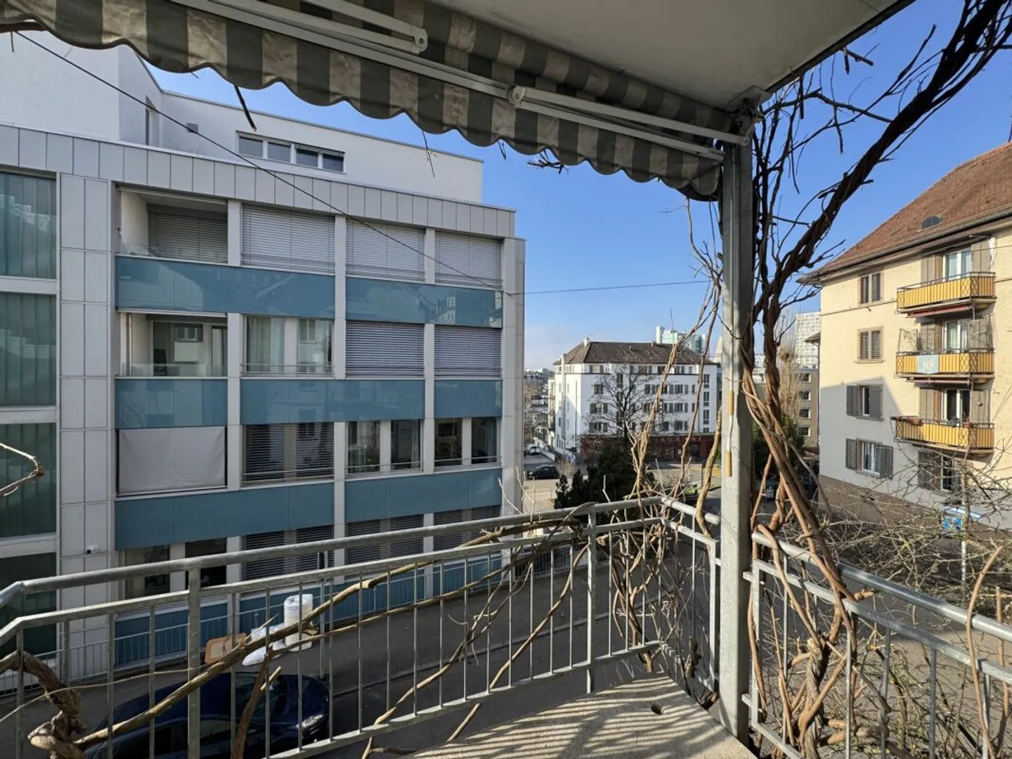 Urban living in a prime location: Beautiful 3.5-room apartment near Limmat and Zurich Wipkingen train station - Photo 8 of 8