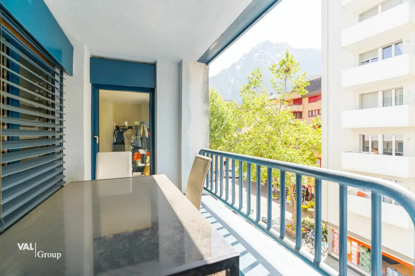 Appartement extrêmement central avec deux balcons et une lumière généreuse - Photo 11 sur 13