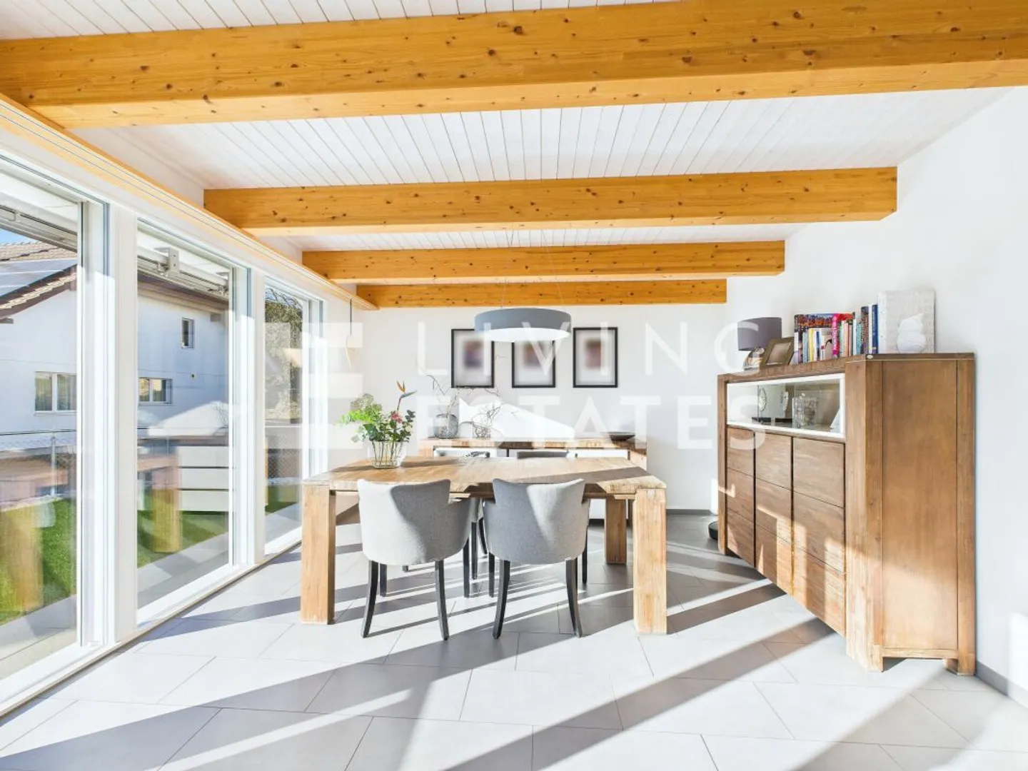 CASA DEL BENESSERE CON SPAZIO PER IL TUO PARCO AUTO - INDIPENDENTE. SOSTENIBILE. MODERNA. - Foto 6 di 13