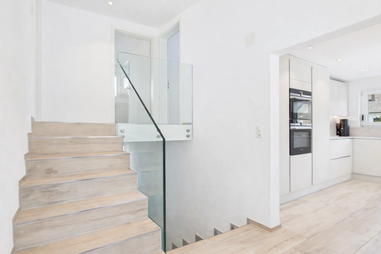 Where Living Dreams Come True - Detached House with Style and Comfort - Photo 8 of 13