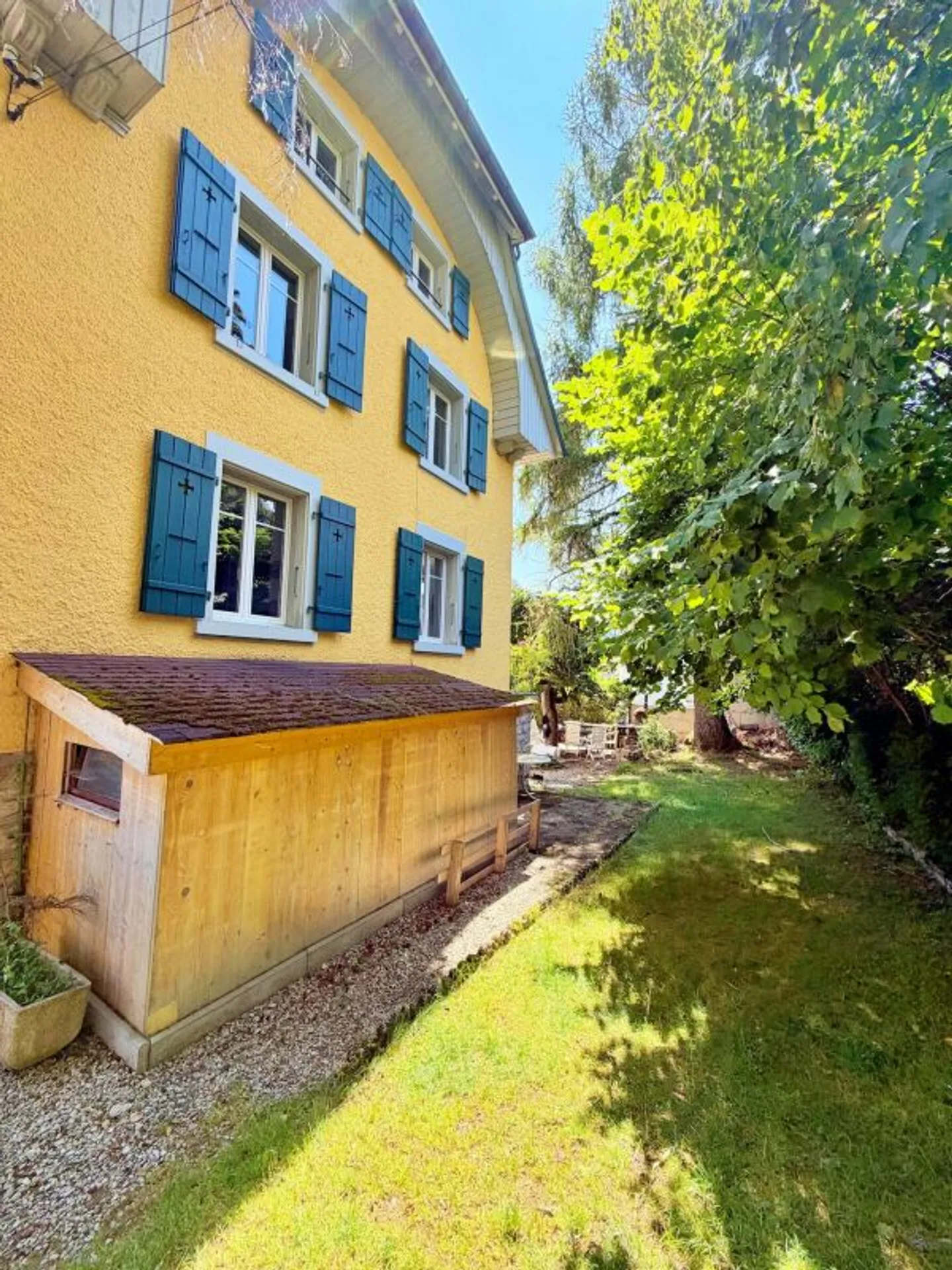 Building_Ste.Croix - Photo 8 of 13