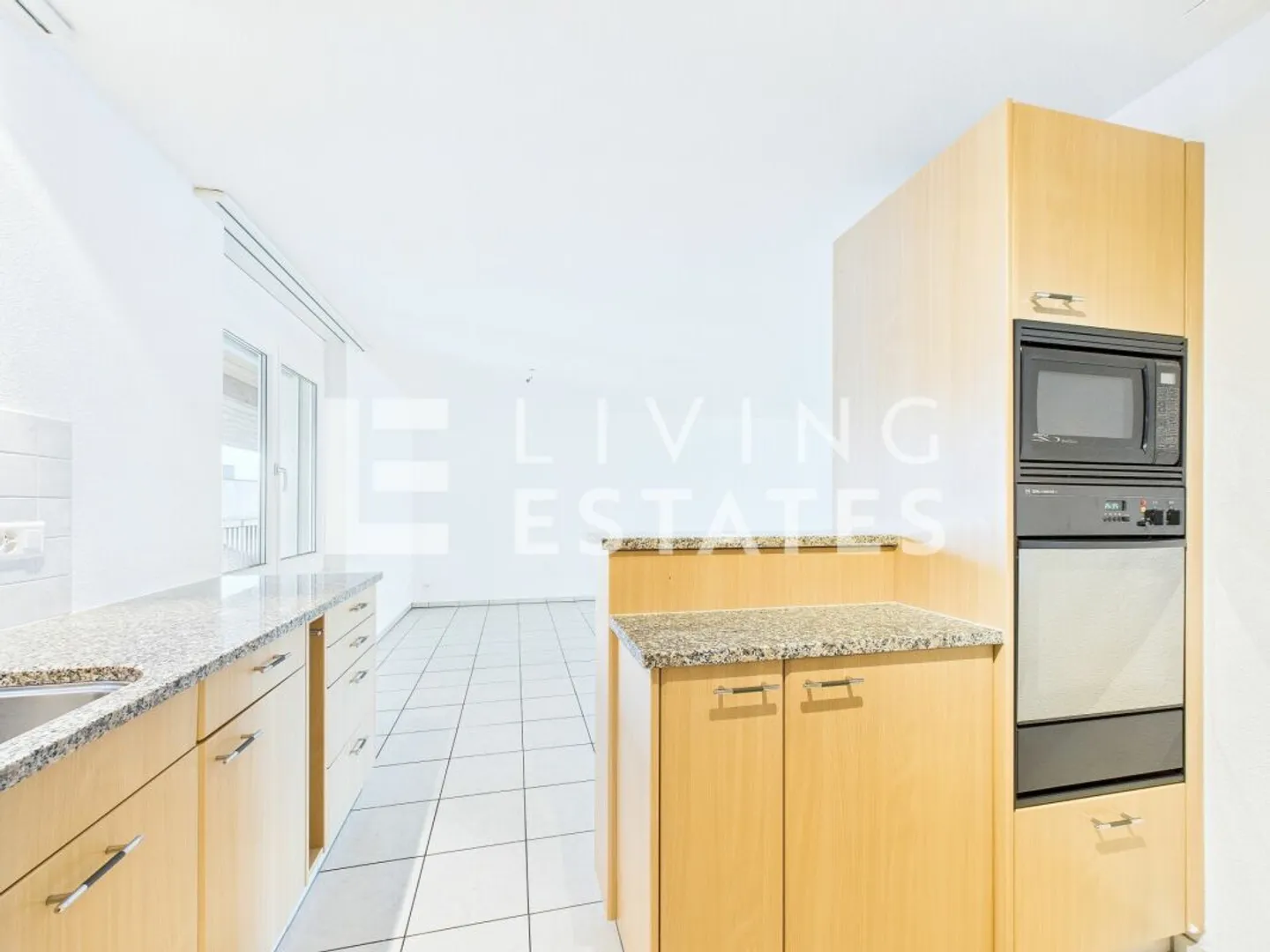 GROSSZÜGIGES WOHNEN MIT KOMFORT UND AUSSICHT - Photo 5 sur 13