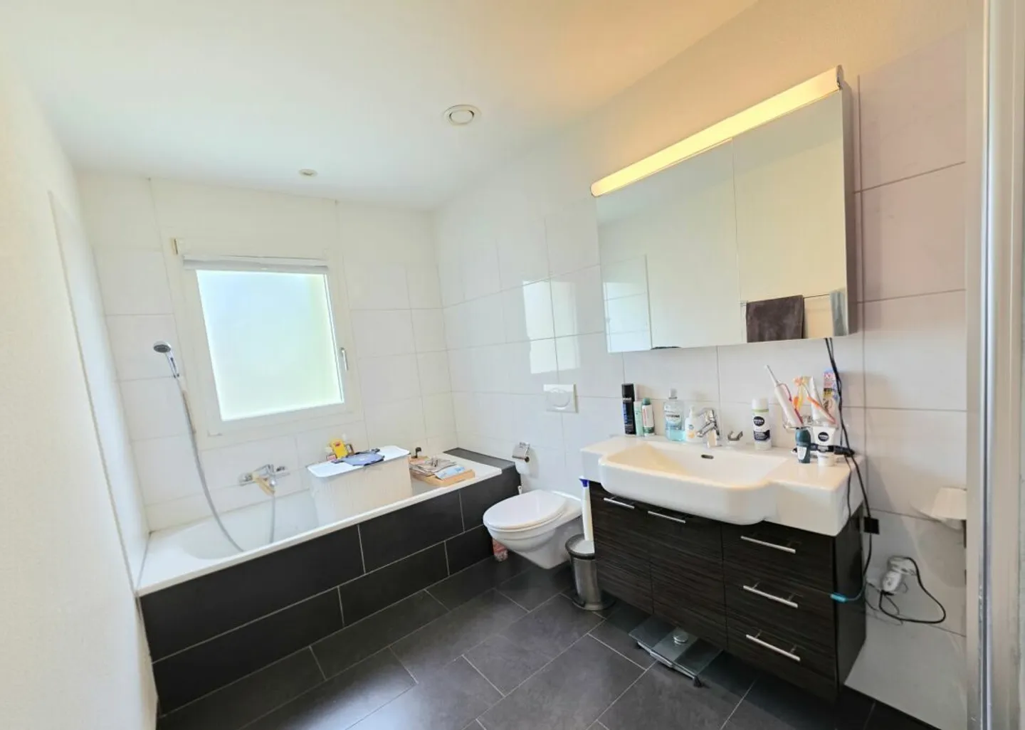 Familienfreundliche 4.5-Zimmer-Wohnung mit Minergie Standard in Würenlos - Photo 11 of 13