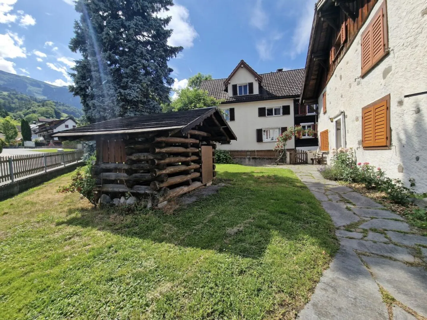 Casa familiare di 6 stanze con giardino e stanze hobby/officina - Foto 12 di 13