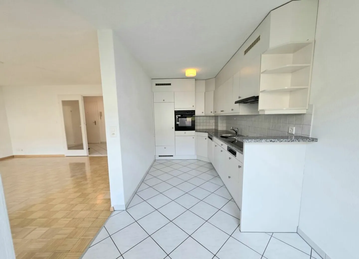 Entre forêt et ville, appartement de 3,5 pièces près de Zurich - Photo 8 sur 13