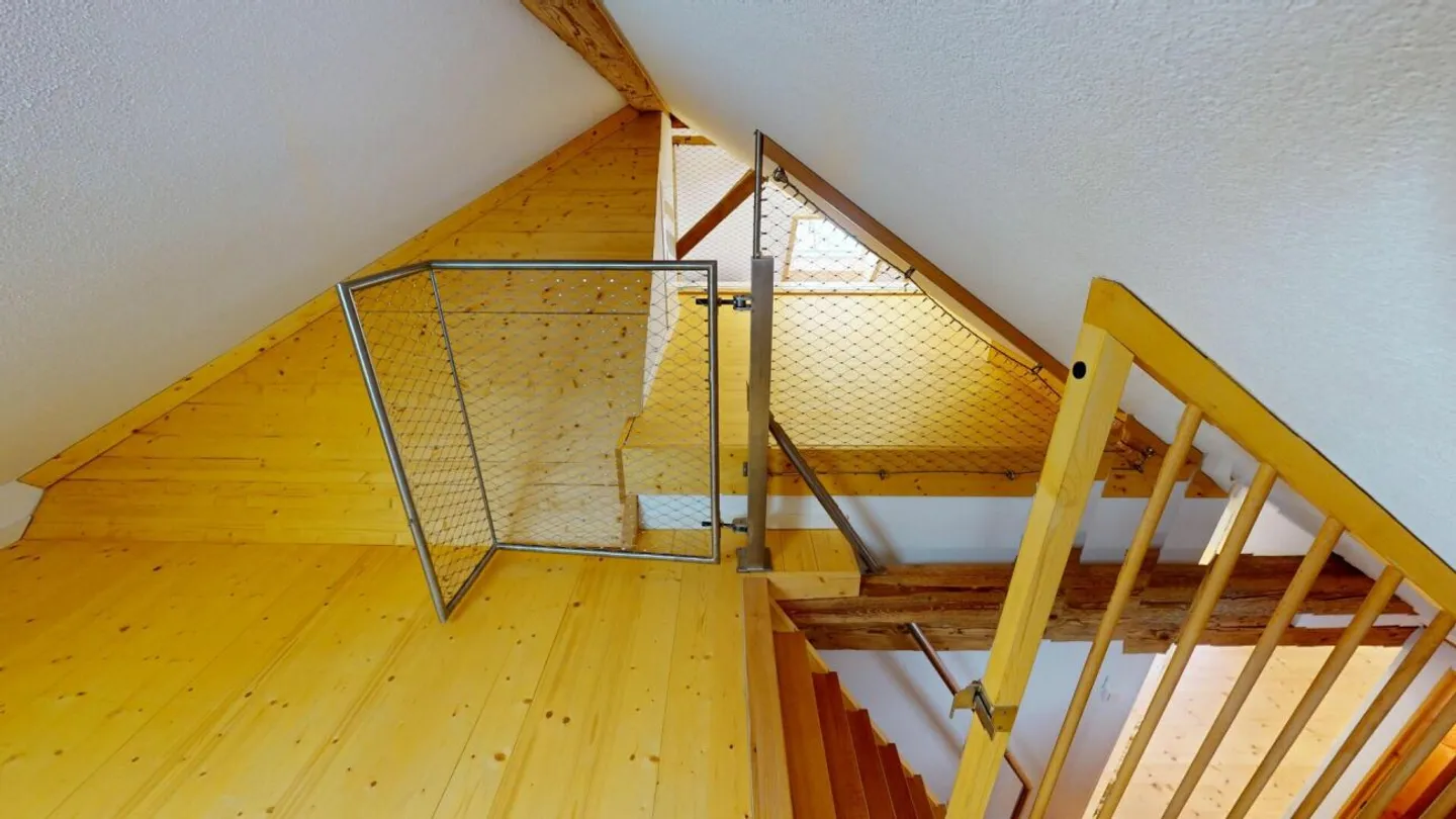 Attico spazioso e affascinante - due unità, una casa - Foto 5 di 13