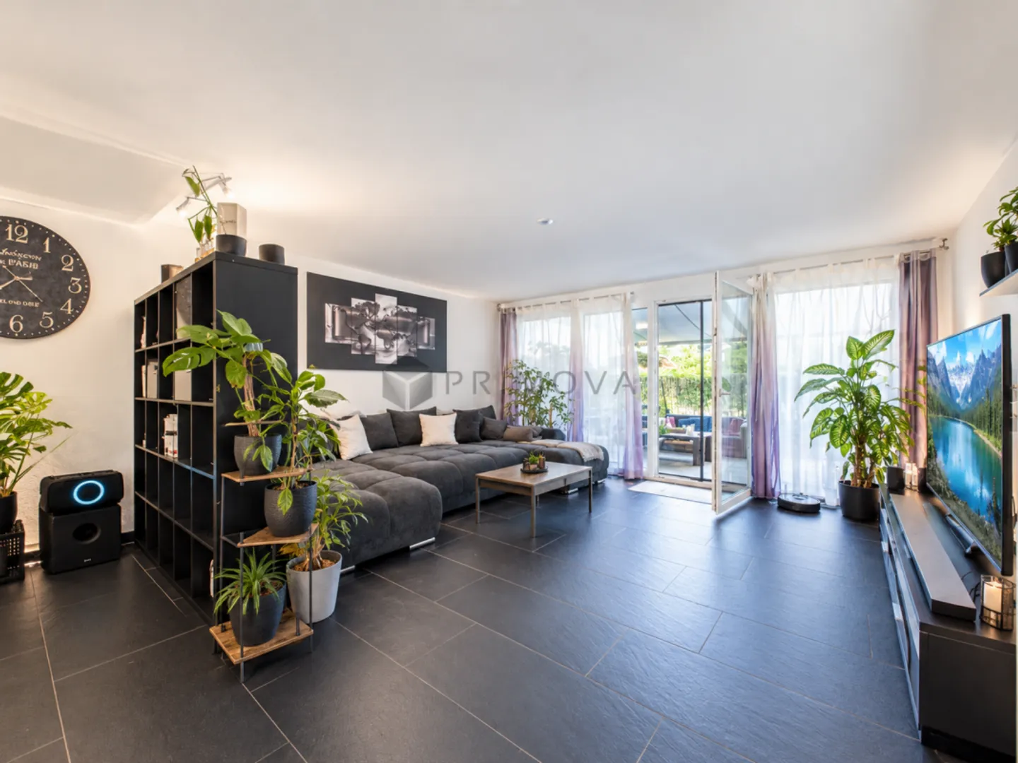 Vie ensoleillée avec vue et terrasse privée de 50m² - Photo 2 sur 13