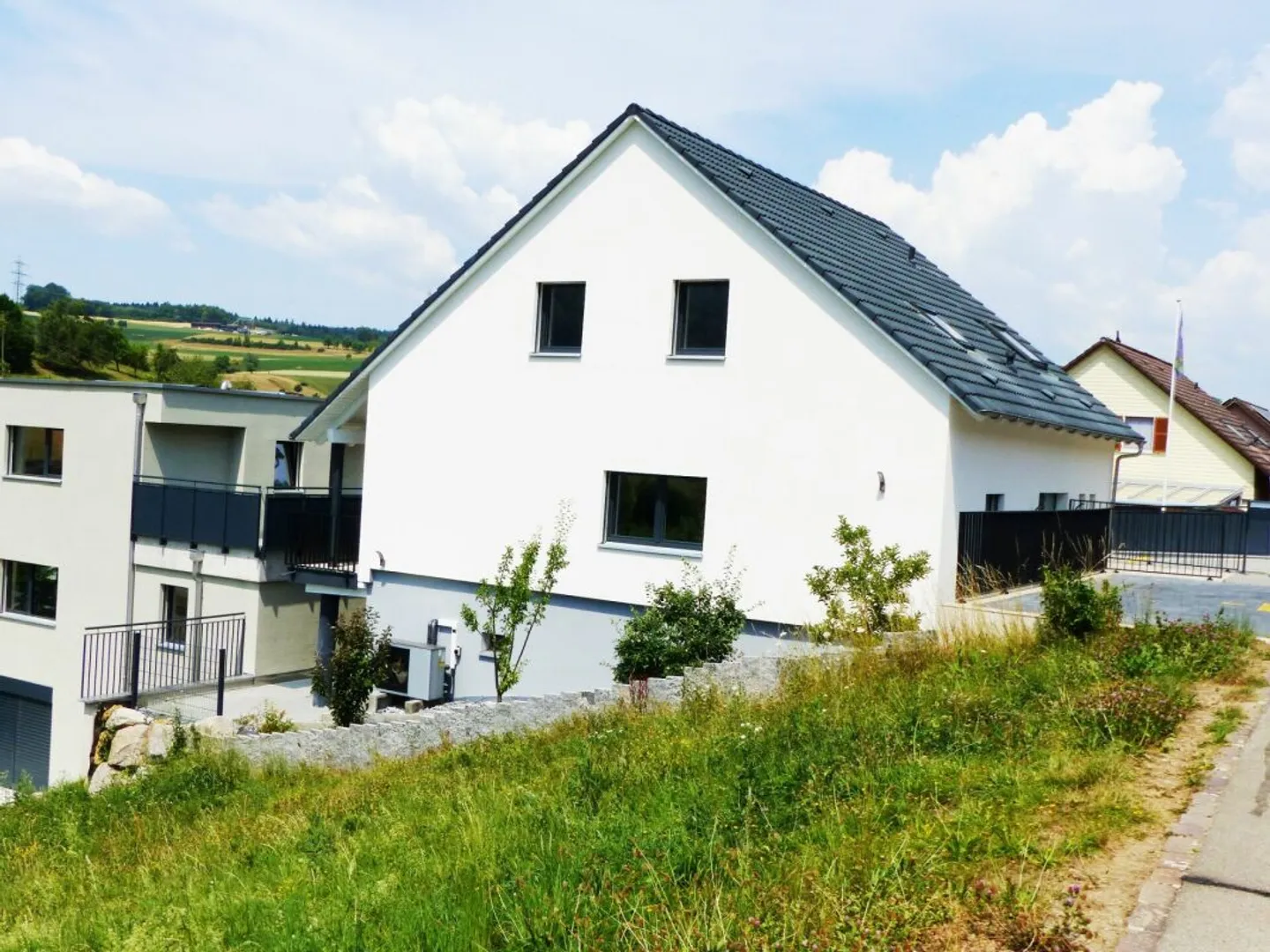 Geräumiges Einfamilienhaus zur Miete - Foto 1 von 13