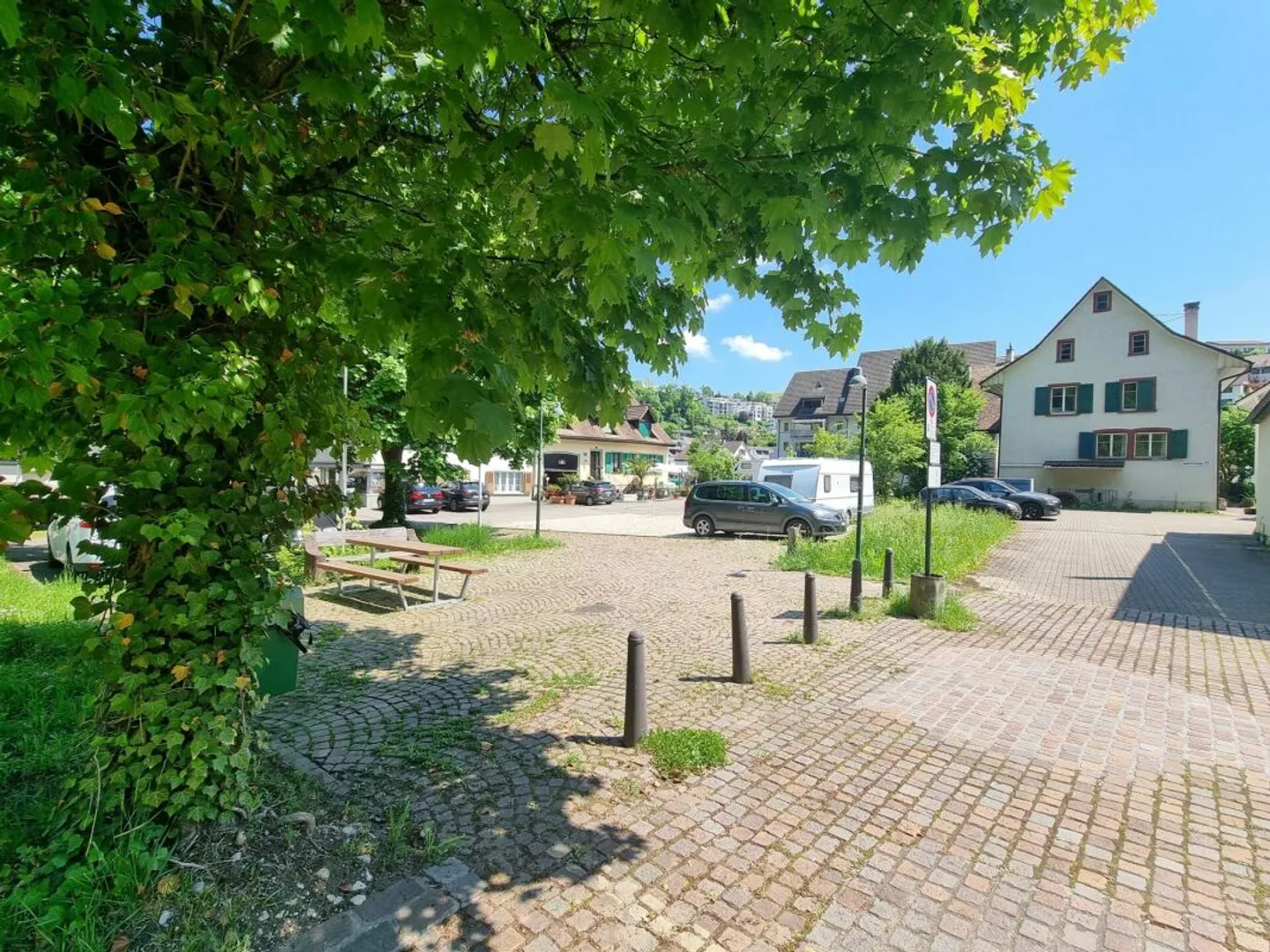 Casa trifamiliare con mega potenziale e rendimento netto del 6.25%! - Foto 6 di 13