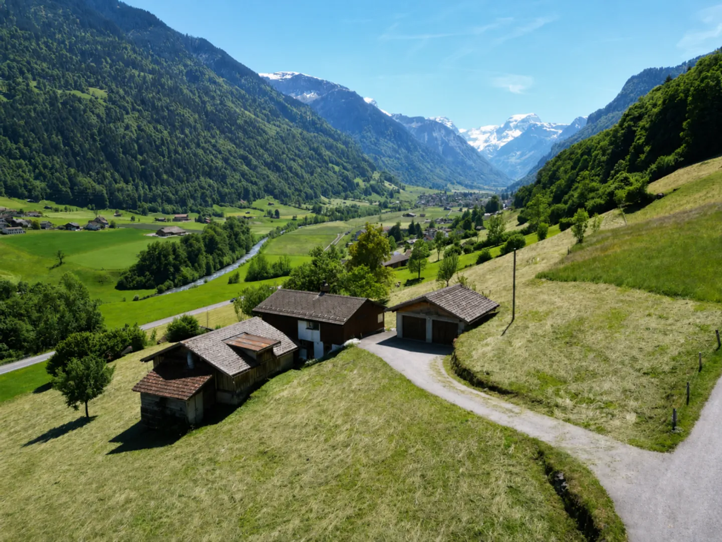 Charmantes Freistehendes Haus in Nidfurn - Foto 4 von 13