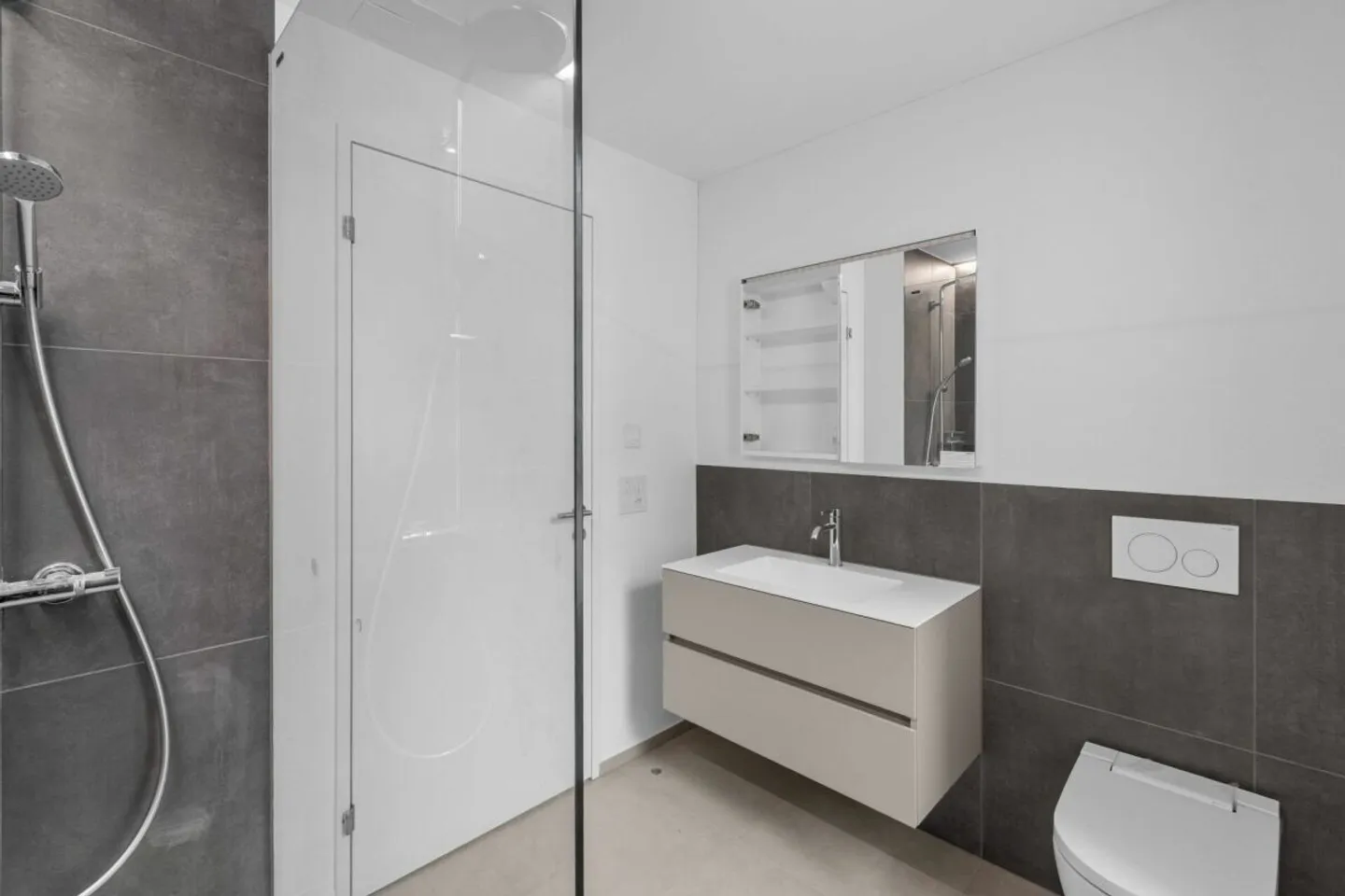 TILIA | Vivre avec vue sur le lac à 180° - Appartement de 3,5 pièces avec 111 m2 NWF - Prêt à emménager à partir du 5 octobre 2026 - Photo 11 sur 12