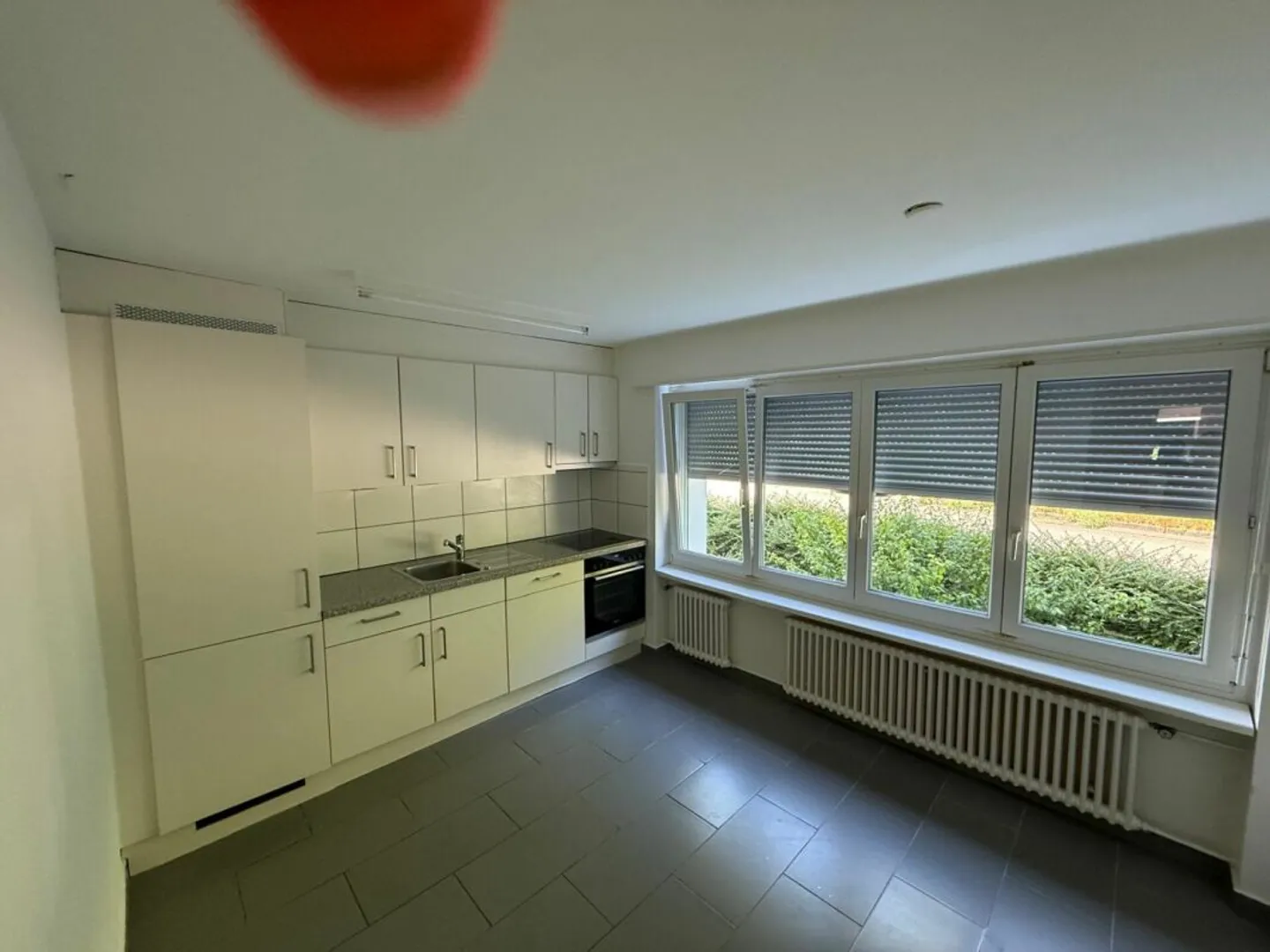Modern large 4.5 room apartment in Trimbach - Photo 2 of 13