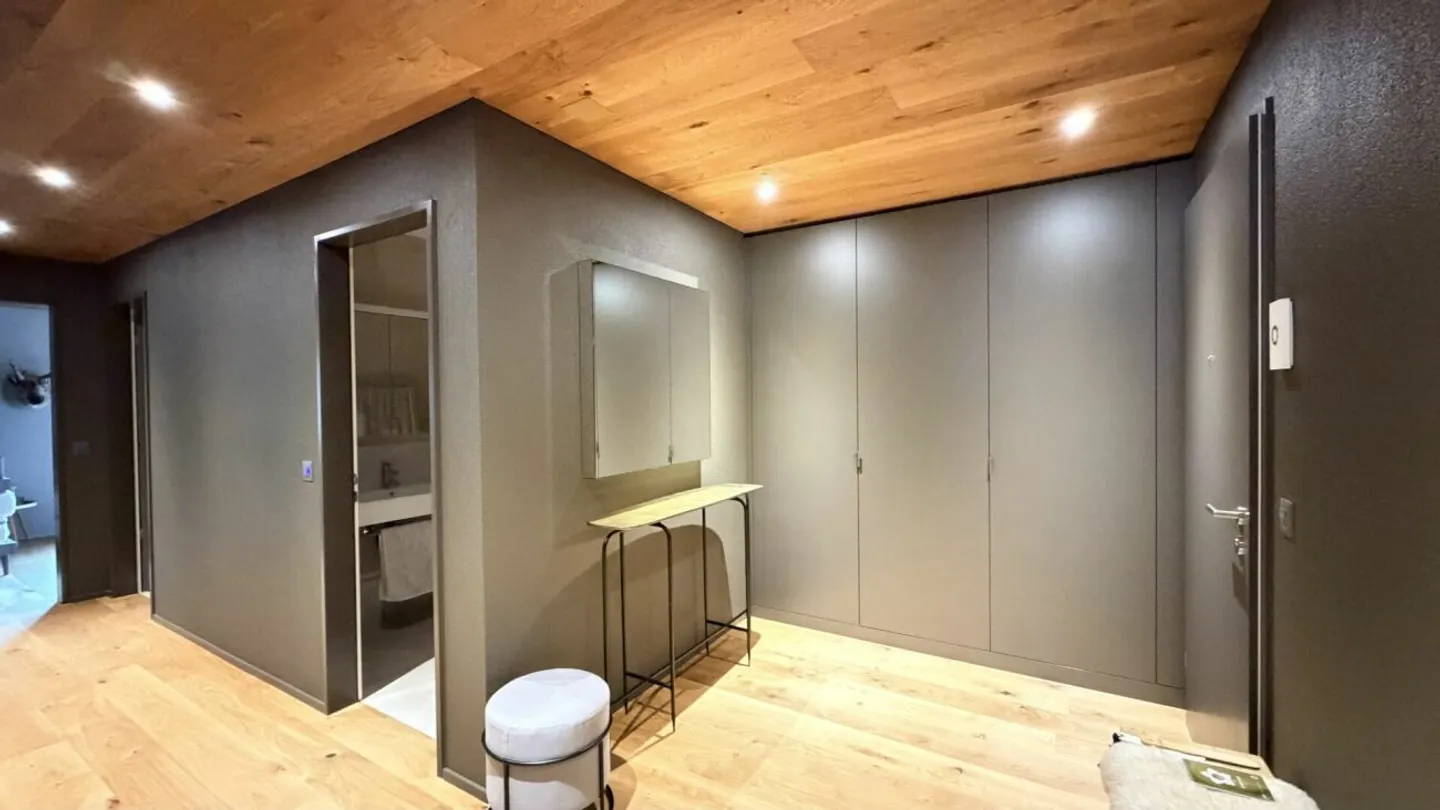 Exclusive 3-room apartment in Andermatt - fully furnished with designer furniture - Photo 11 of 13