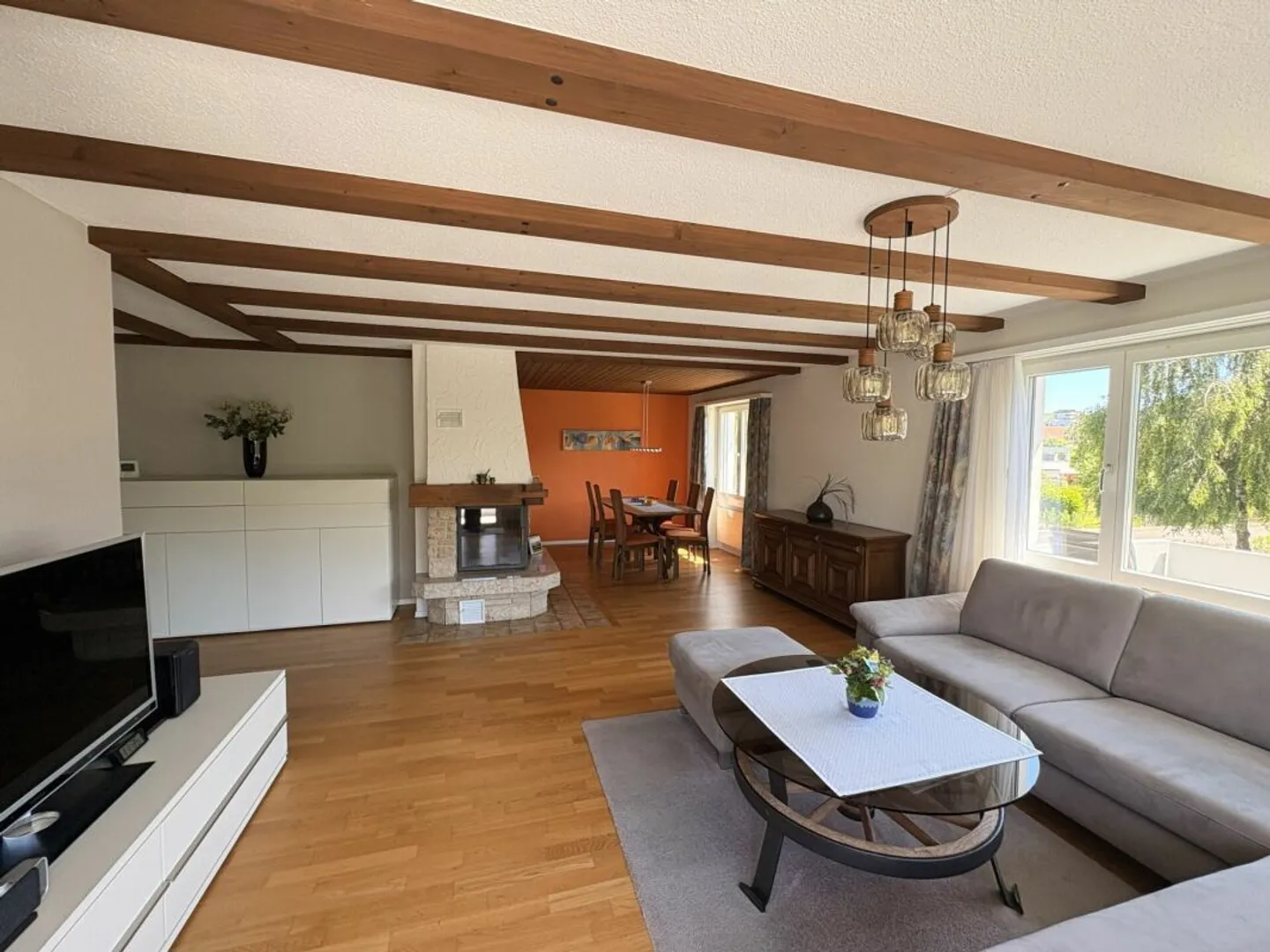 Maison individuelle bien entretenue au cœur d'Islikon - Photo 2 sur 11