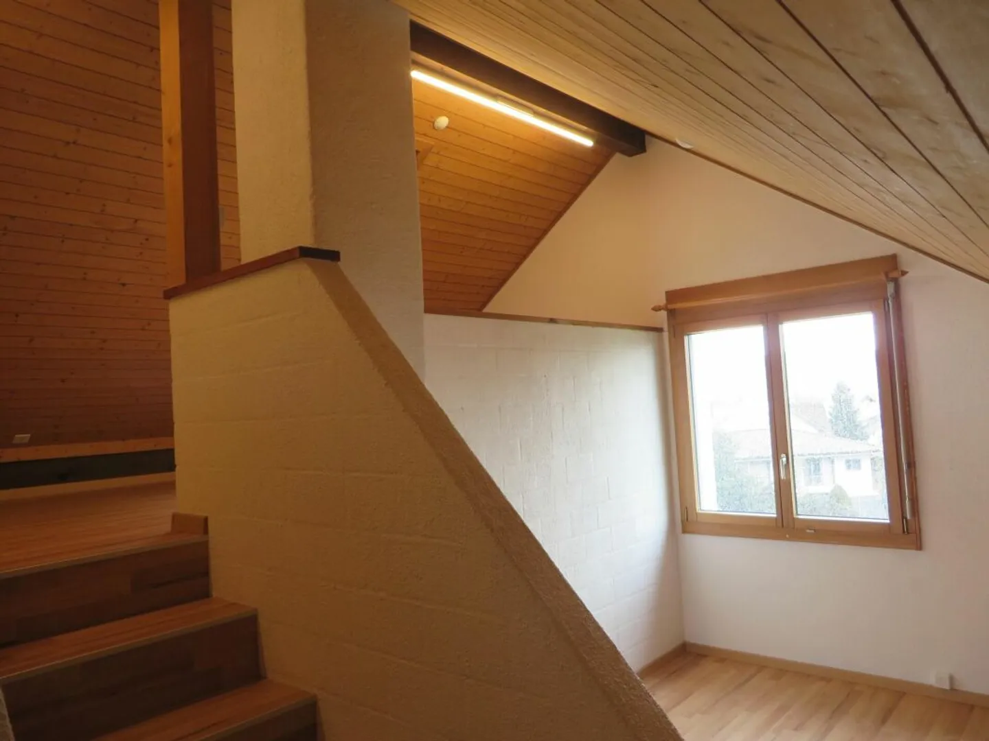 Maison individuelle inhabituelle avec grand jardin - Photo 13 sur 13