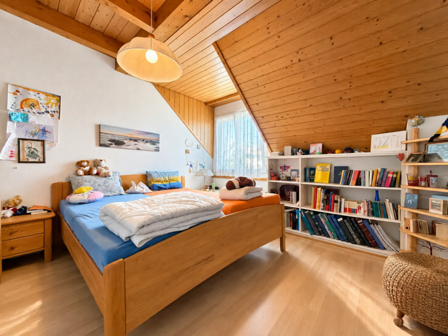 Appartamento attico affascinante con camino, grande balcone e vista panoramica - Foto 7 di 13